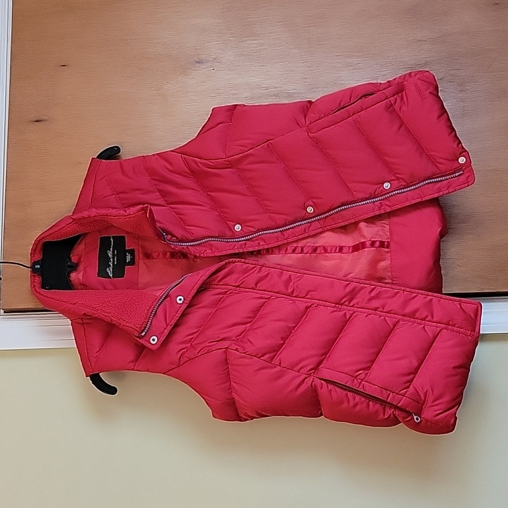 Women's Eddie Bauer Puffer vest
